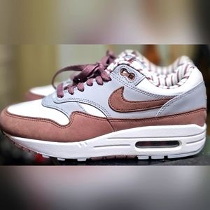 NIKE AIR MAX 1 'SHIMA SHIMA'SUMMIT WHITE/PLUM‎ ECLIPSE 03. 10. 2023